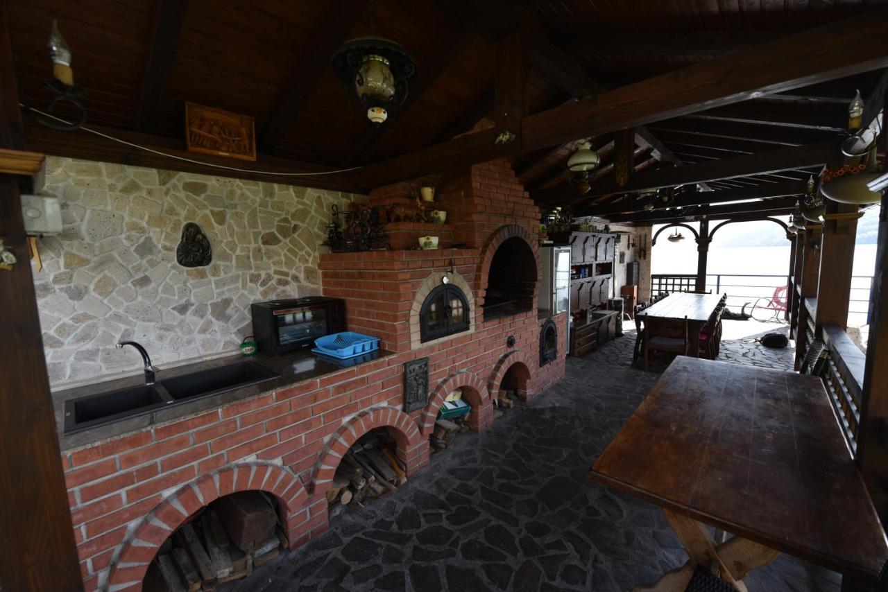 Casa Andrei Hotel Orsova Exterior photo